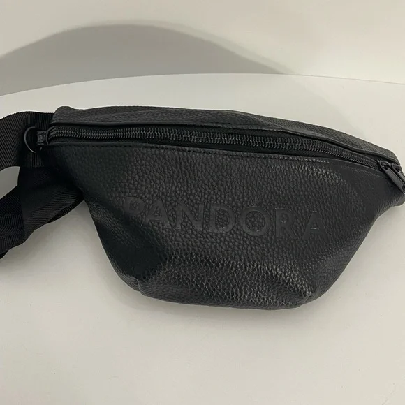 Black Pandora Women/Men’s Belt Bag Zipper Closure Fanny Pack - Picture 6 of 10